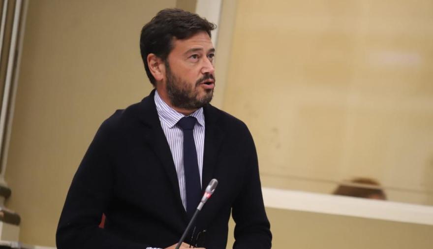 El PP de Canarias acepta la puesta a disposición del cargo de su presidente insular en El Hierro, Juan Manuel García Casañas